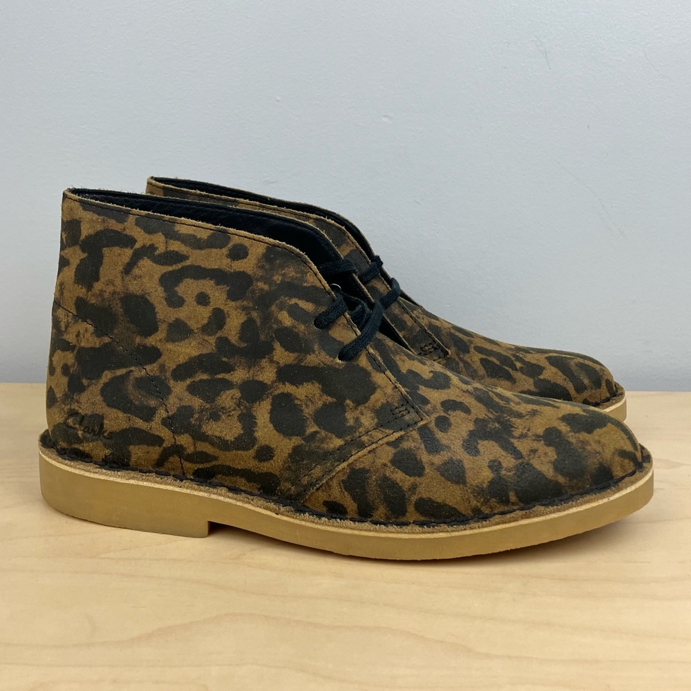 Clarks Women’s Size 9.0 M Desert Boot 2 Leopard Suede Brown Lace Up Boots NWOT